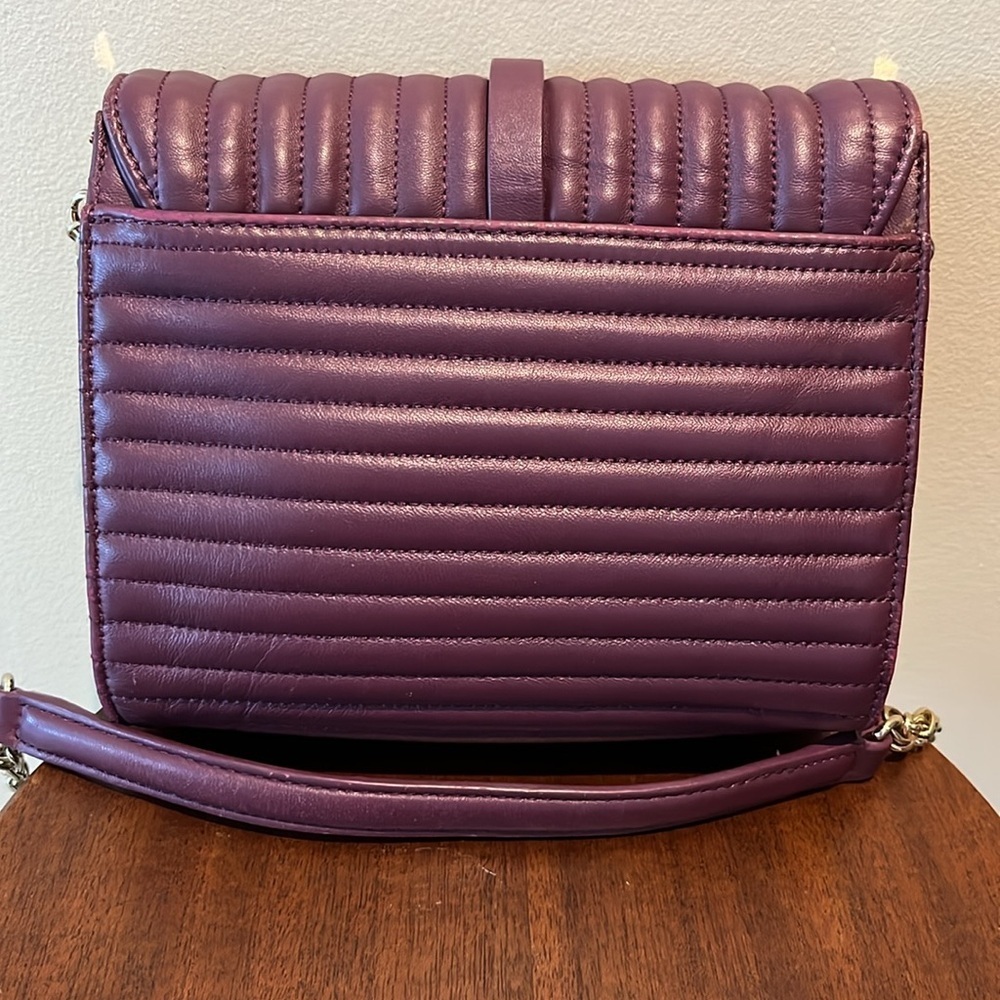 Vince Camuto   Quilted Shoulder/Crossbody bag  purple leather goldtone hardware - Picture 8 of 17